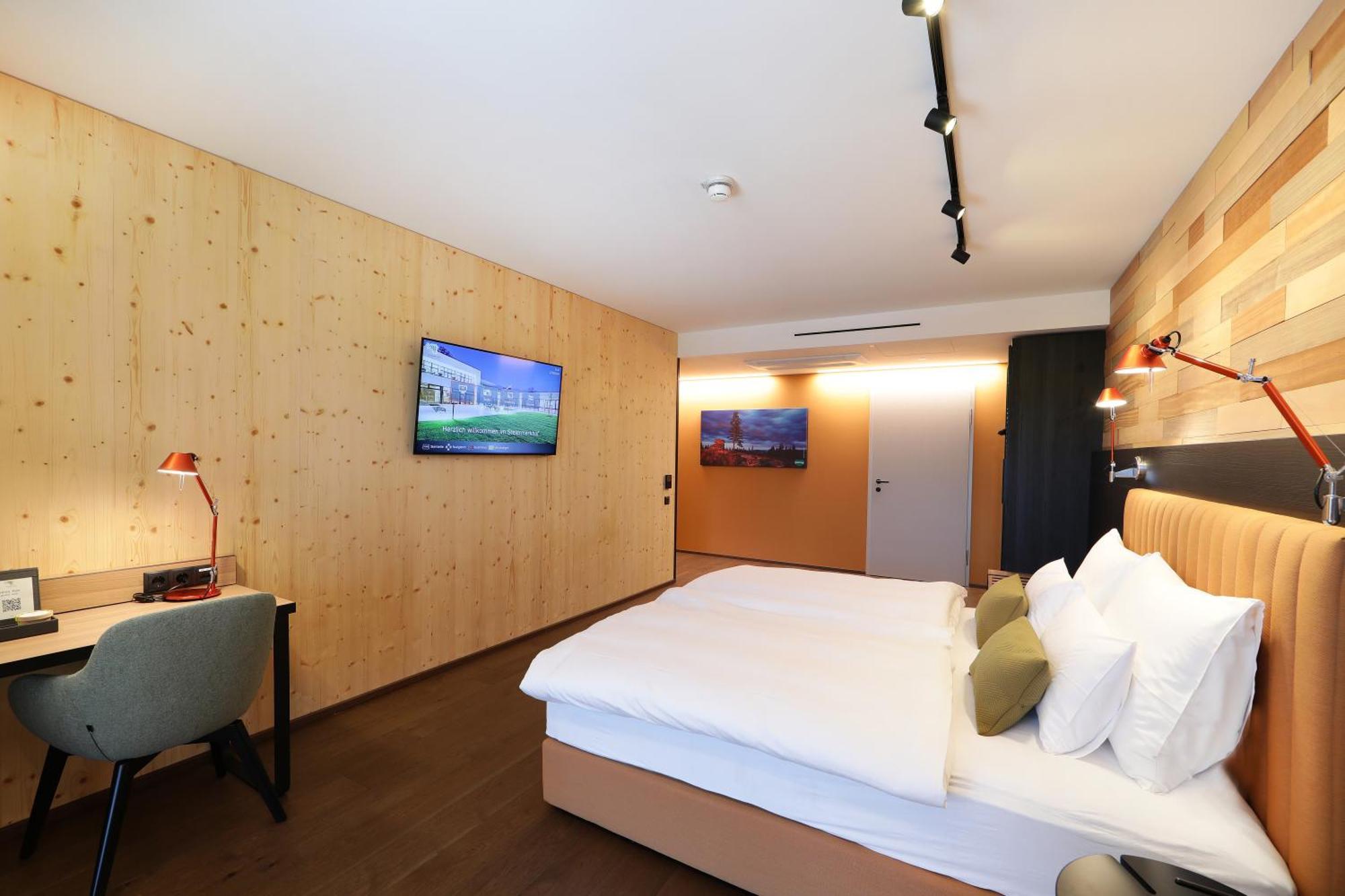 Hotel Steiermarkhof Graz - Aus Holz Gebaut, Von Huegeln Gekuesst Екстер'єр фото