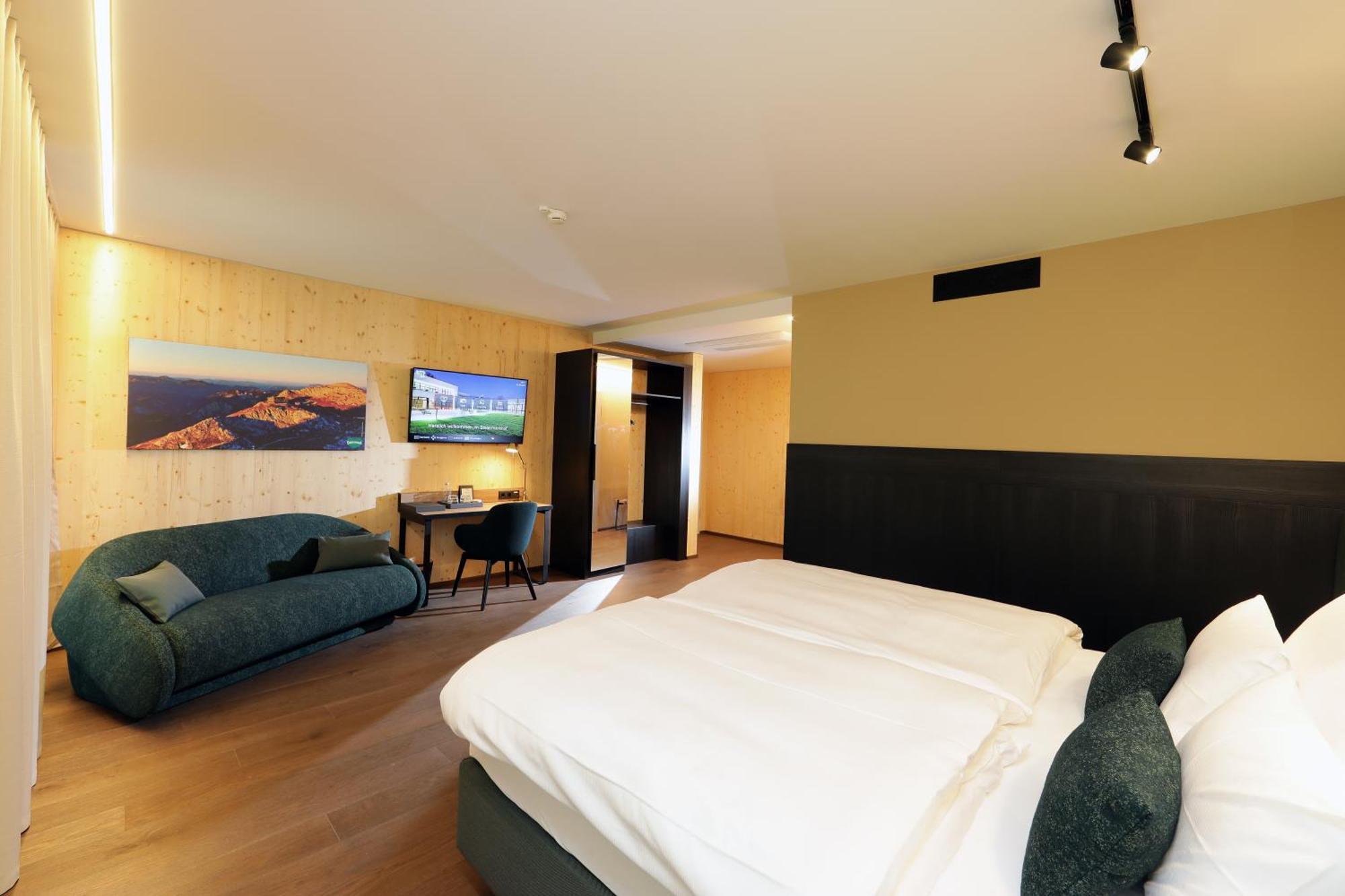 Hotel Steiermarkhof Graz - Aus Holz Gebaut, Von Huegeln Gekuesst Екстер'єр фото